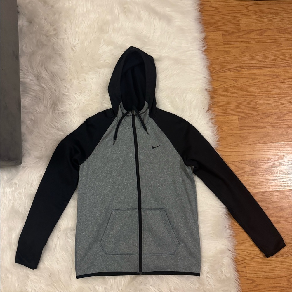 Nike Women’s Gray and Black Full Zip